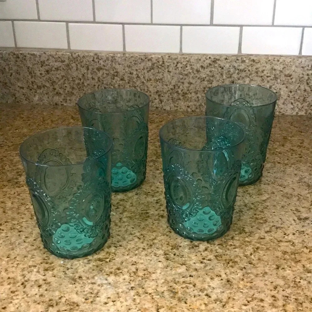 Vintage look 4 Cups